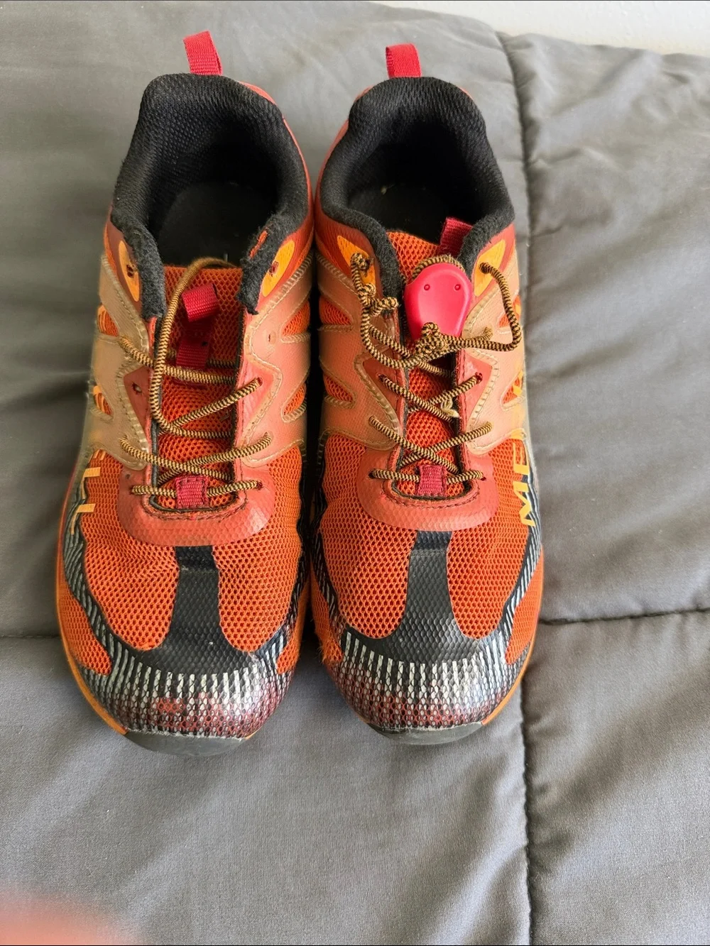 Agility peak KDS SIZE 3M Merrell Kids Orange and Black Trail Sneakers